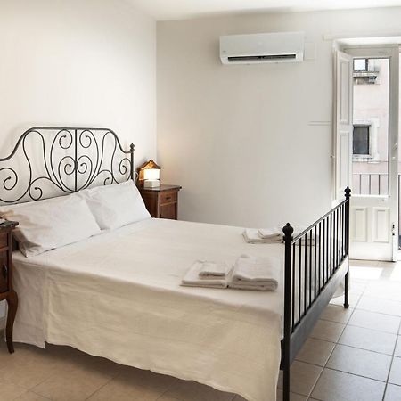 Garibaldi 94- Intera Casa A 2 Passi Dal Duomo Villa Catania Ngoại thất bức ảnh